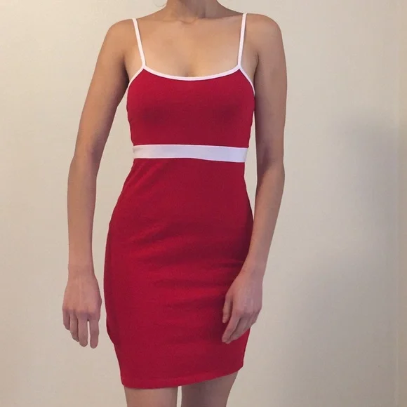 brandy melville bodycon dress BRANDY MELVILLE RIBBED MAROON BODYCON MINI DRESS One Size